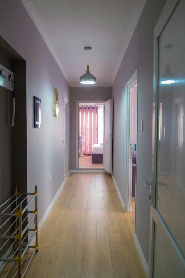 Modern Furnished Apartment With View Tirana Exterior photo
