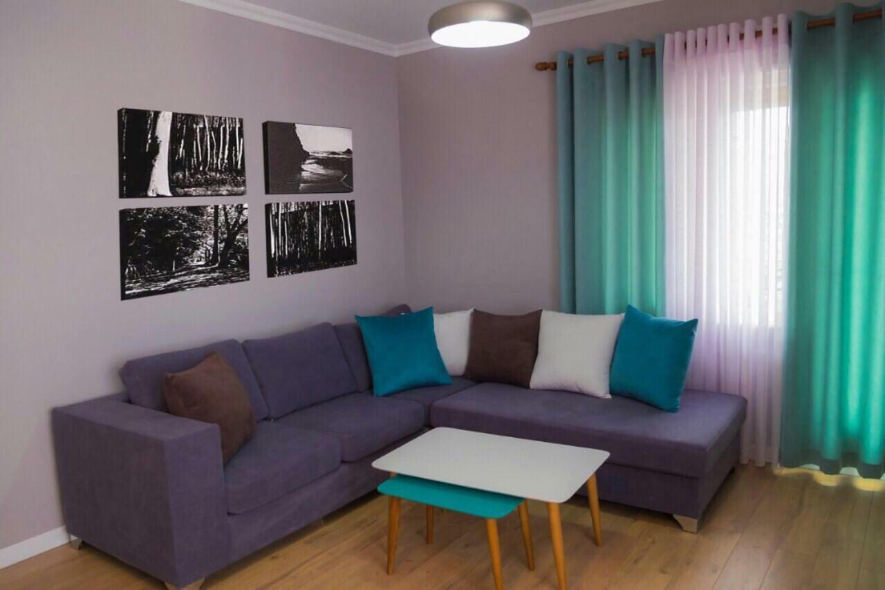 Modern Furnished Apartment With View Tirana Exterior photo