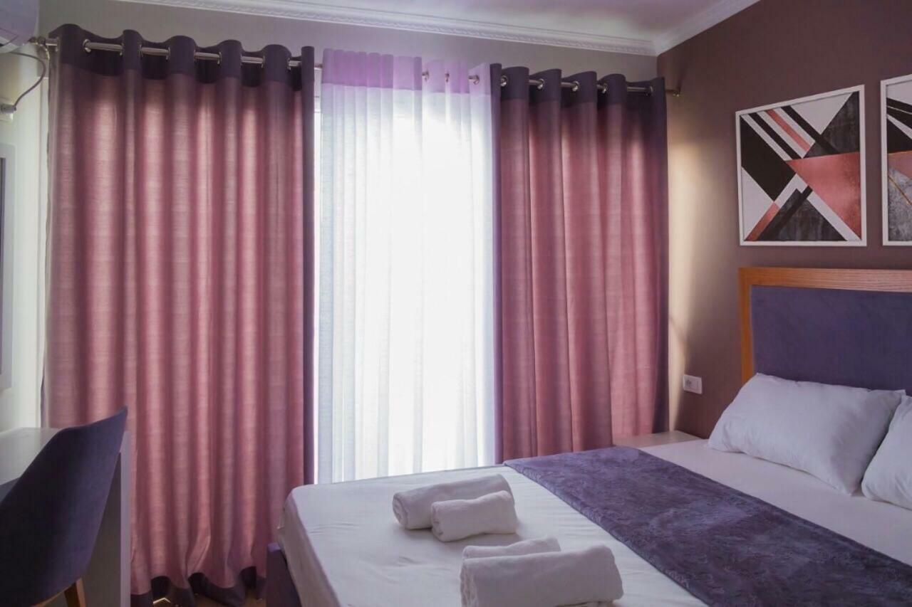 Modern Furnished Apartment With View Tirana Exterior photo